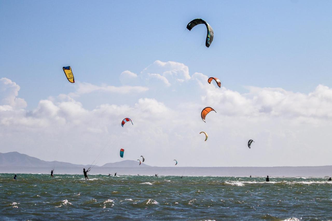 Wing Camp Vandrarhem Cabarete Exteriör bild